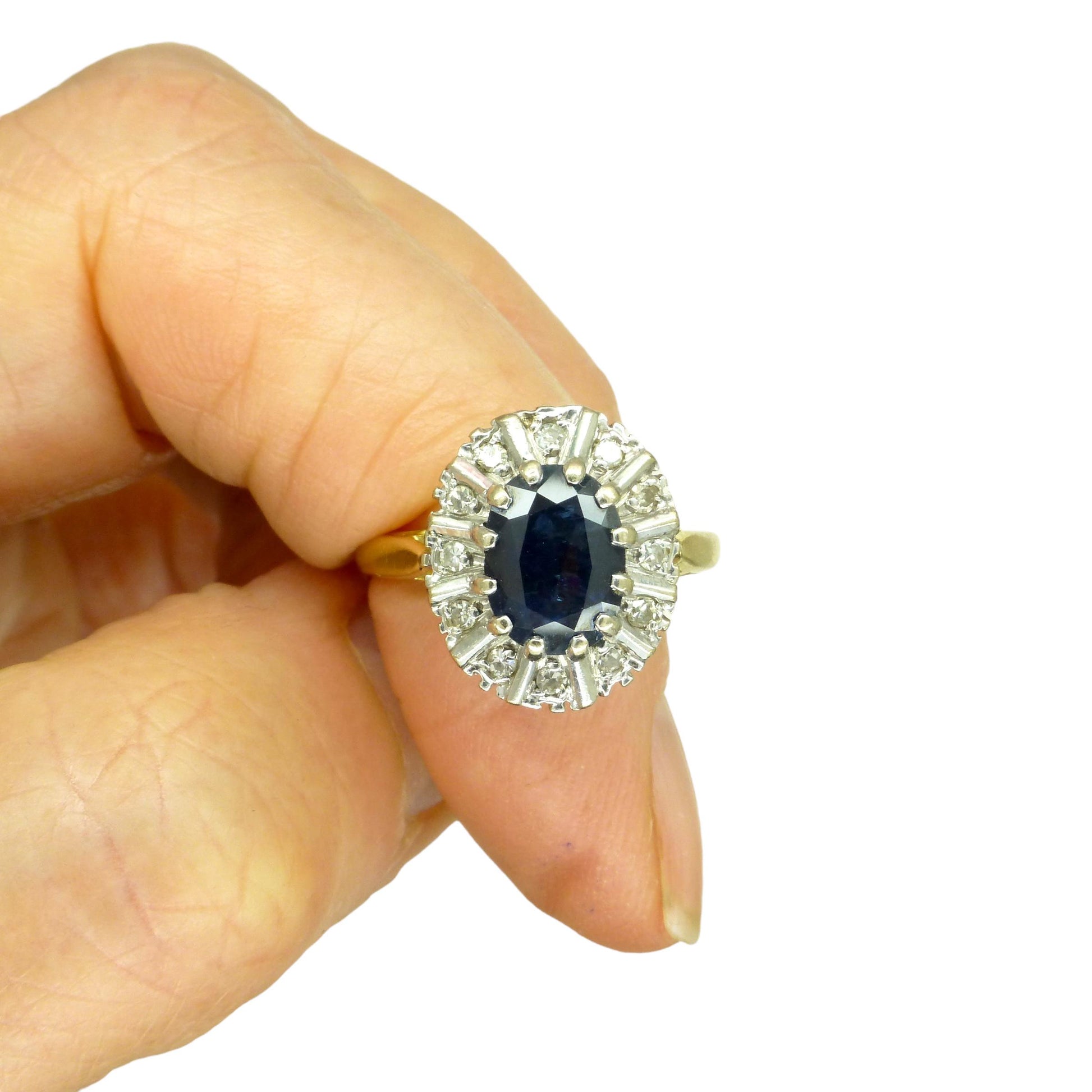 Vintage 18ct sapphire & diamond oval cluster ring dated 1975