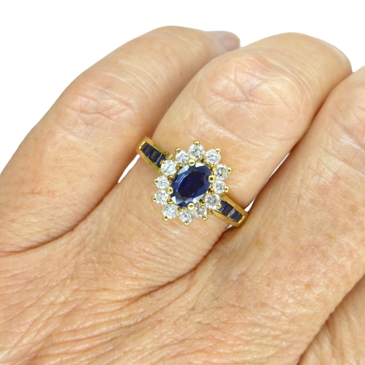 Vintage 18ct gold sapphire and diamond oval cluster ring