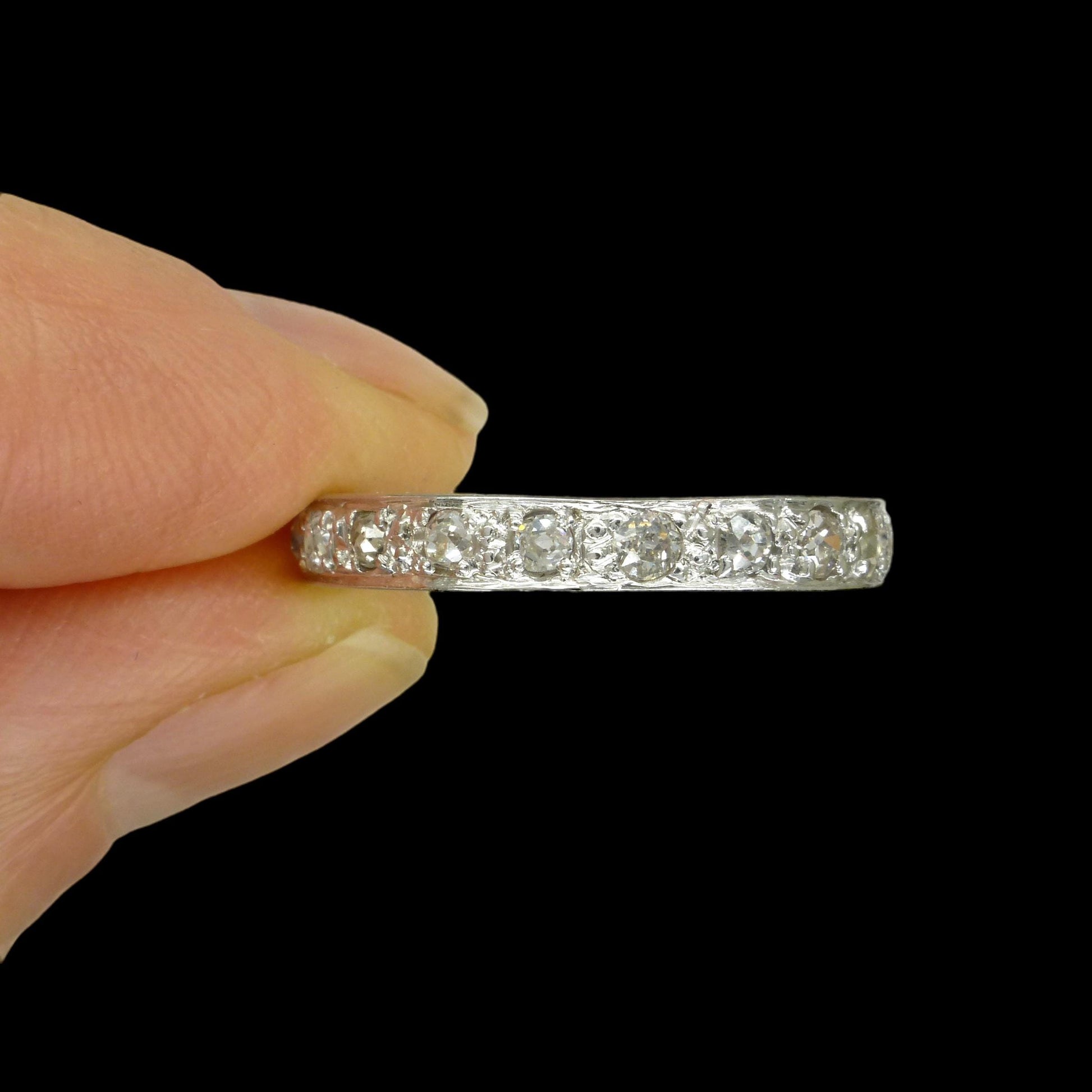 Vintage Art Deco old cut Diamond full hoop eternity wedding band - 18ct white gold - 1920's