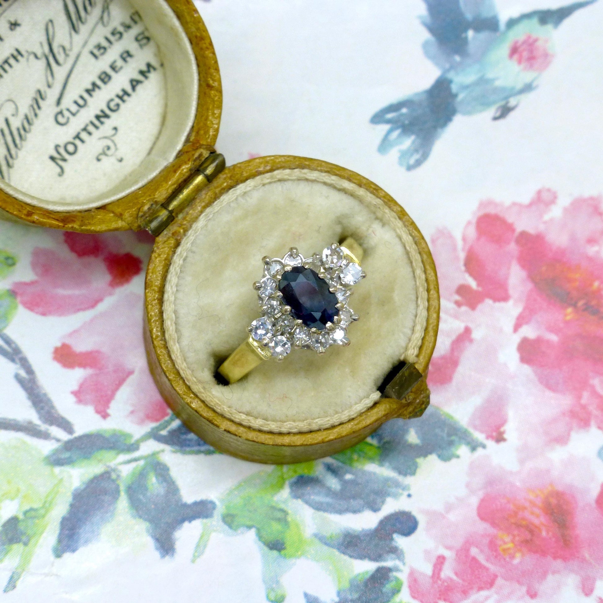 Vintage 18ct sapphire & diamond cluster ring 1980s