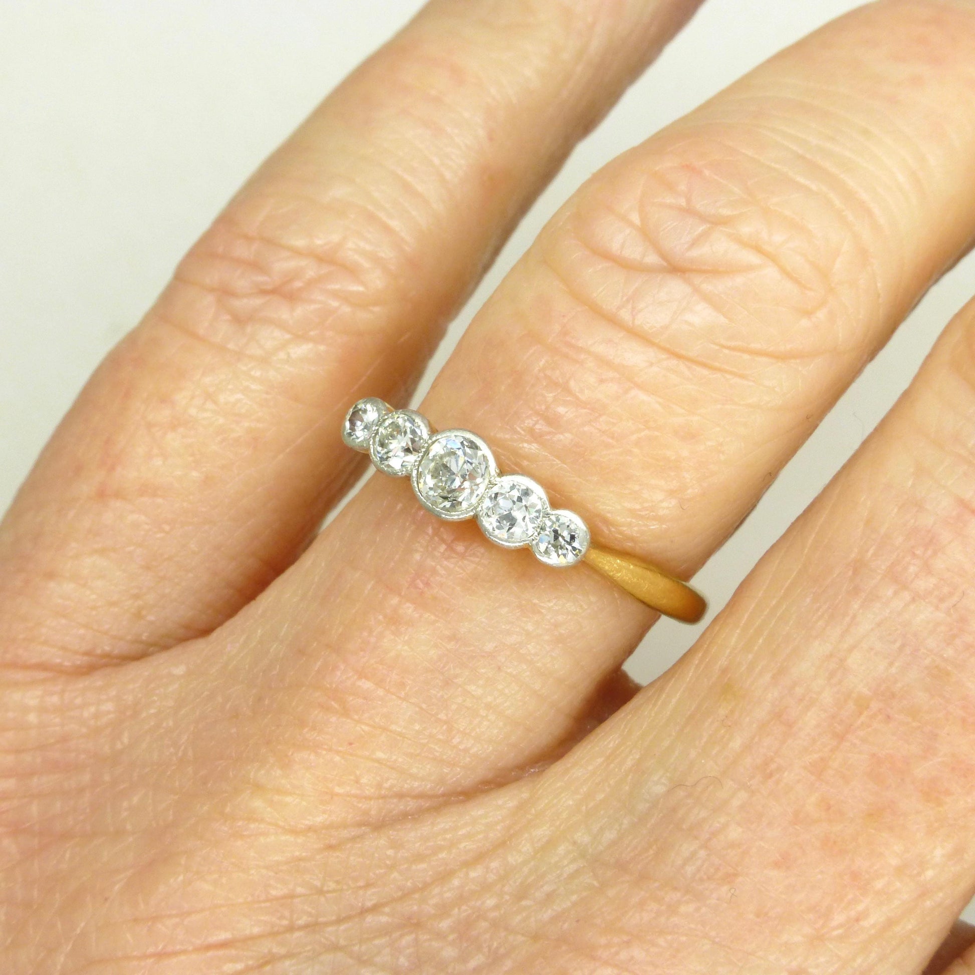 Antique Edwardian 18ct old cut natural diamond five stone ring c.1910