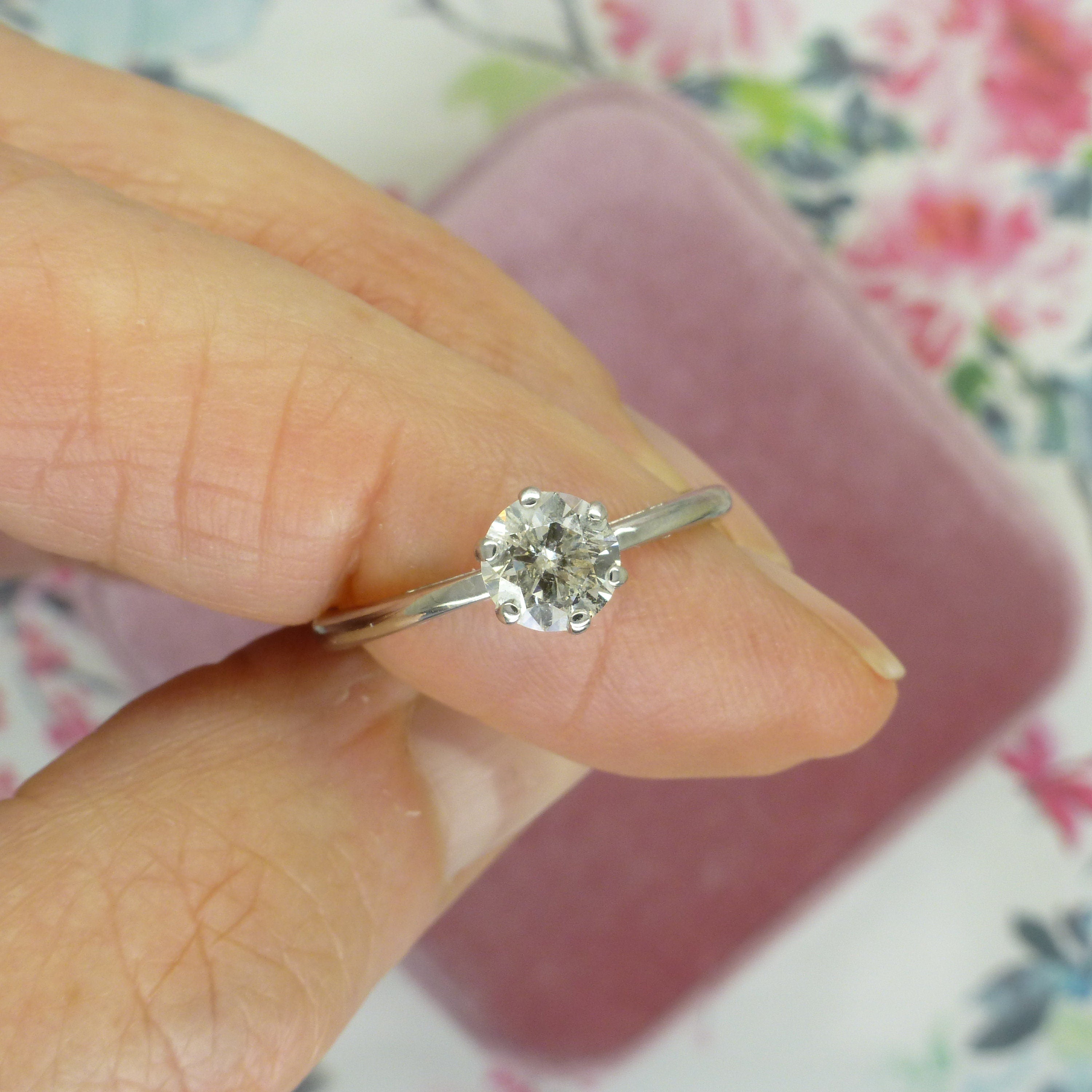 Solitaire engagement ring sales 1 carat